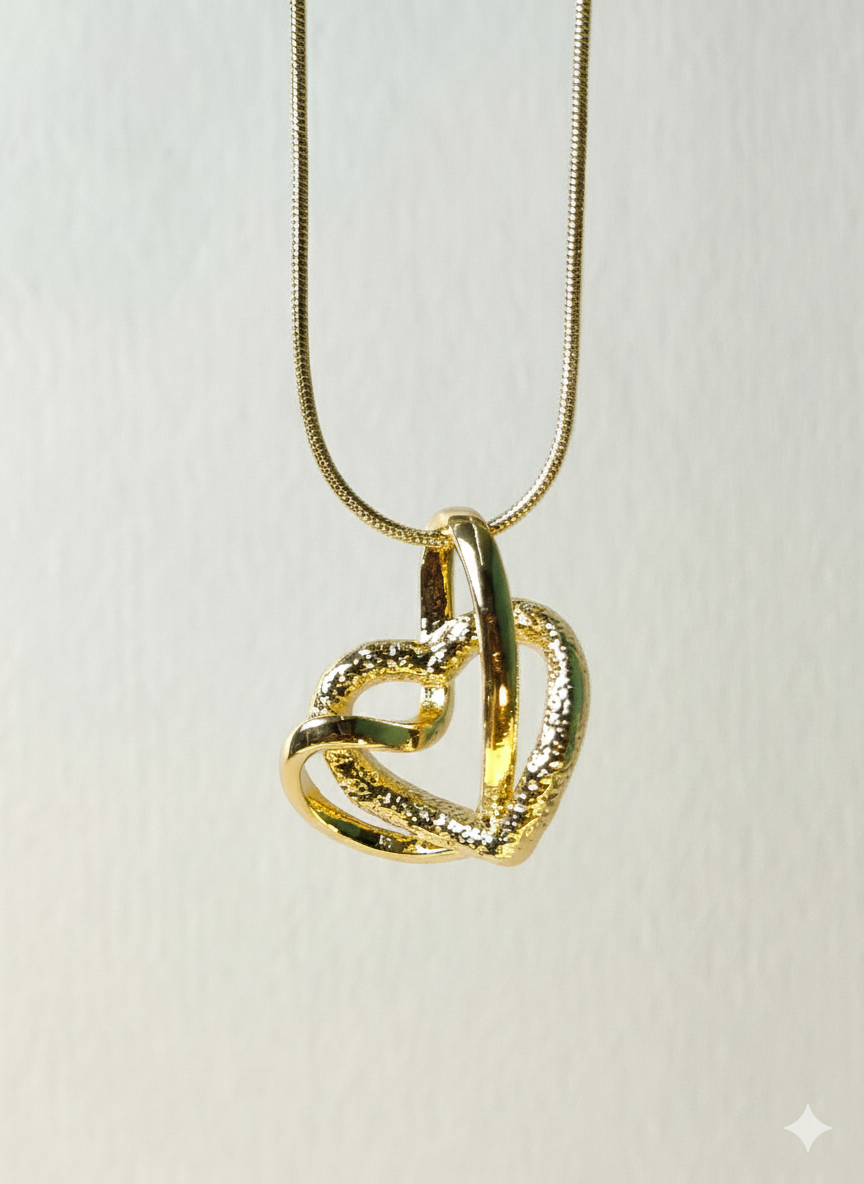Rohari - The Intertwined Hearts Necklace