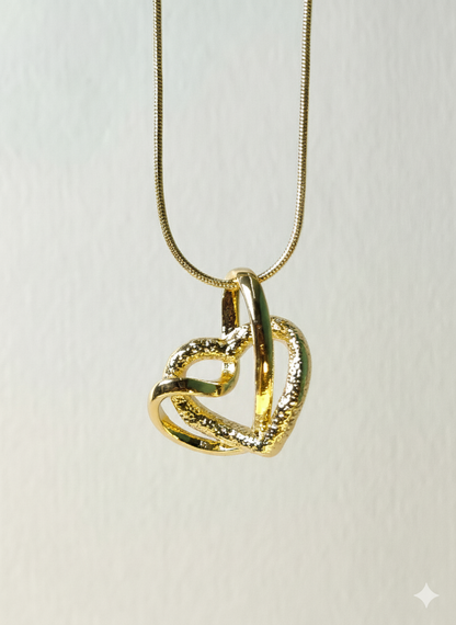 Rohari - The Intertwined Hearts Necklace