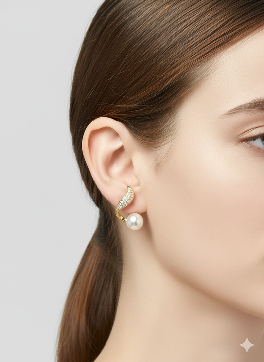 Rohari - Golden Curve Pearl Earring Studs