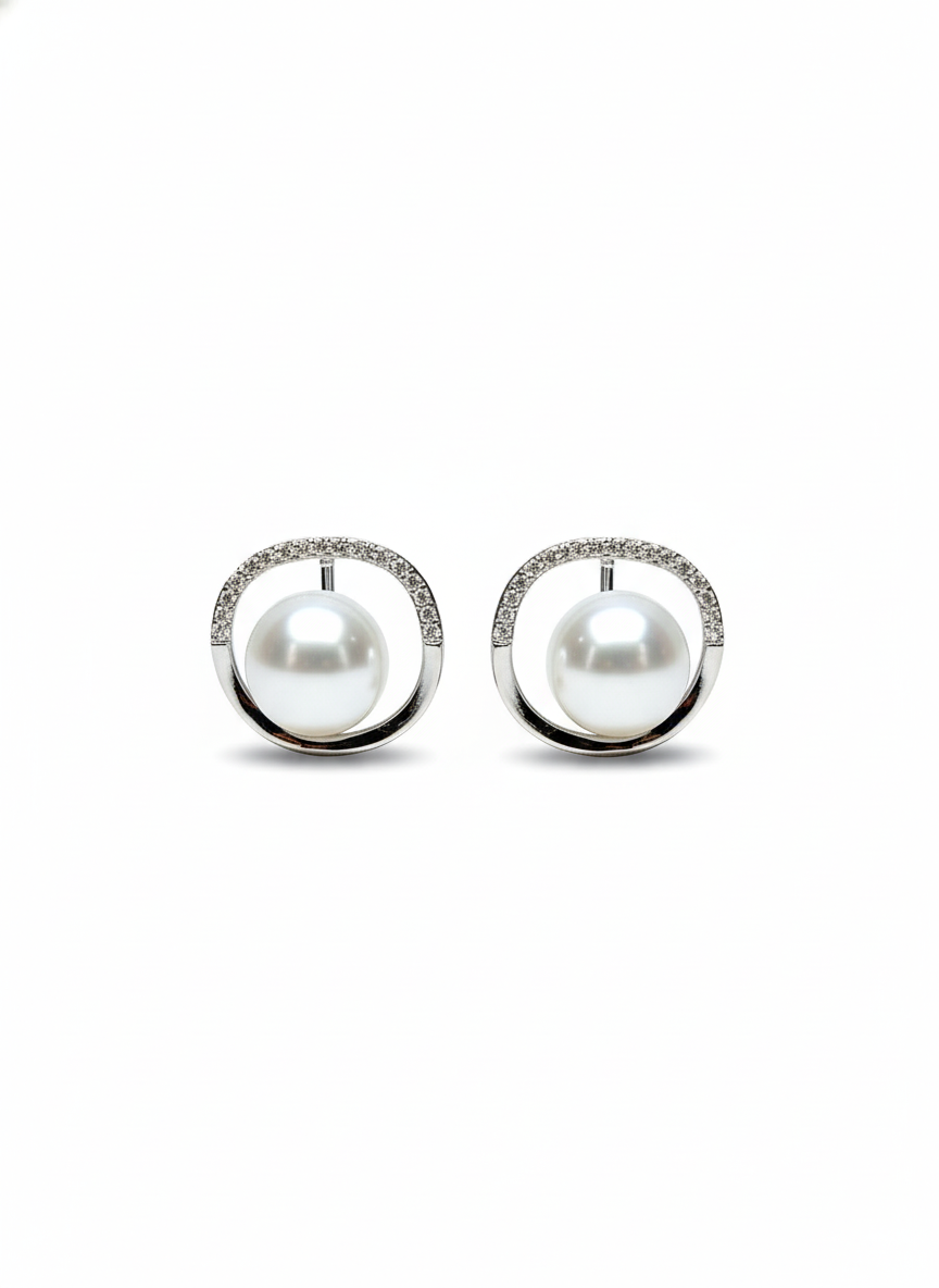 Rohari - Floating Pearl & American Diamond Halo Studs