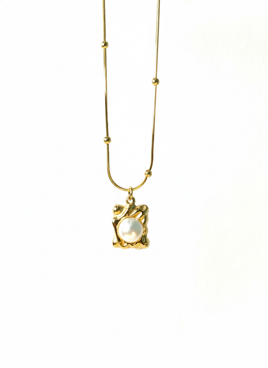 Rohari - The Modern Pearl Pendant