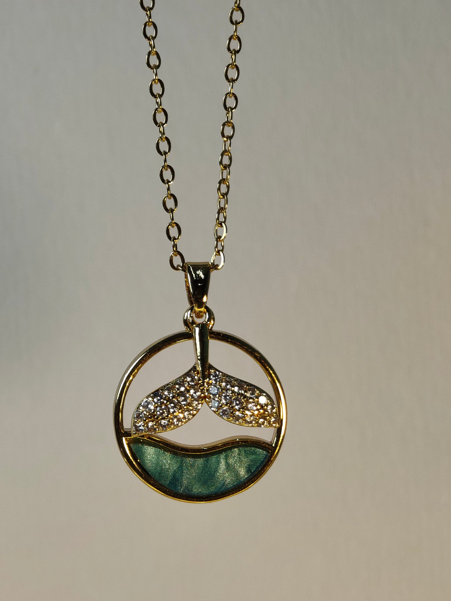 Rohari - The Mermaid's Tail Necklace