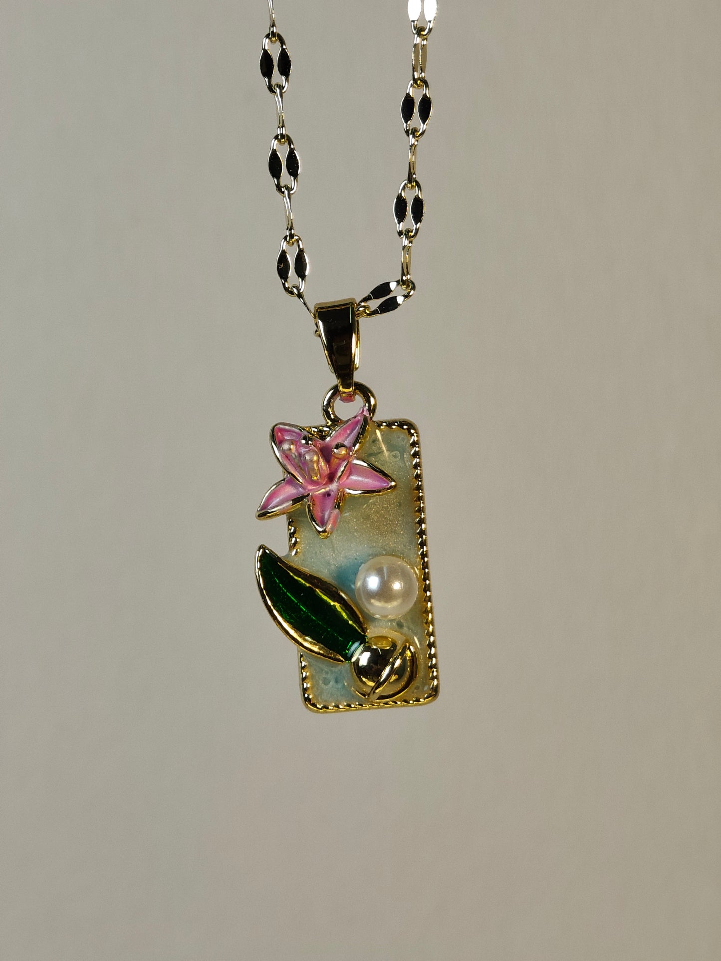 Rohari - The Blossom Pearl Necklace