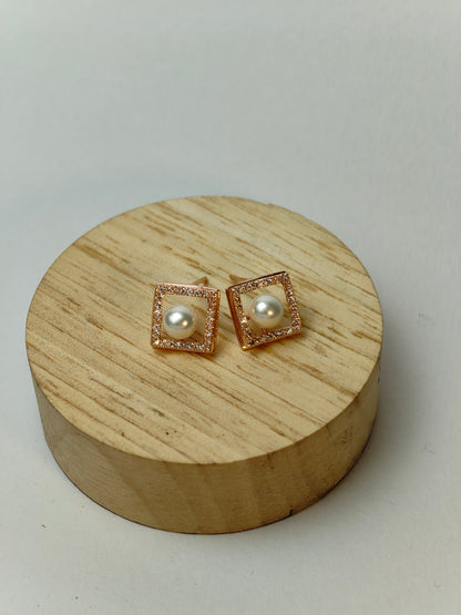 Rohari - Square Frame Pearl Stud Earrings (Rose Gold)