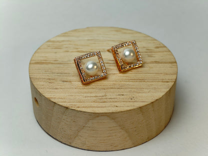Rohari - Square Frame Pearl Stud Earrings (Rose Gold)